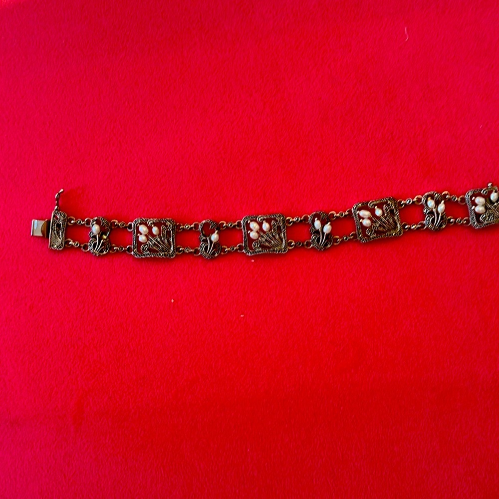 Sterling Silver bracelet - Vintage in appearance